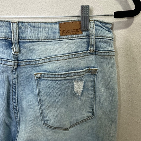 Judy Blue size 9/29 Boyfriend Denim - NEVER WORN - Picture 2 of 4